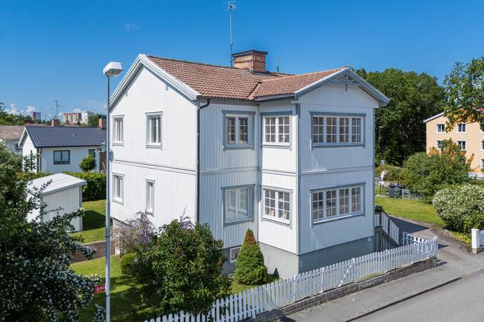 7 rum villa på Riktargatan 47 Torshälla, Eskilstuna kommun - bild 1