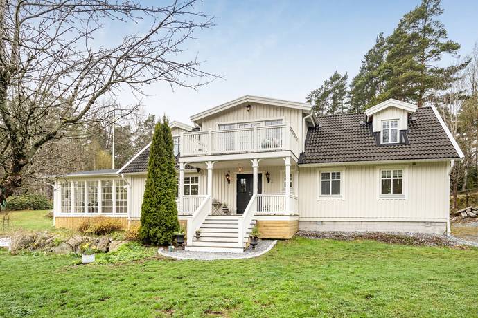 7 rum Villa på Rännilsvägen 13 Grindmossen Österåkers kommun - bild 2