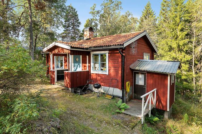 2 rum fritidshus på Söderåsvägen 4 Riala, Norrtälje kommun - bild 1