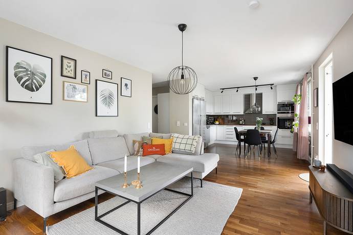 3 rum lägenhet på Flygvillevägen 9 Hägernäs Strand, Täby kommun - bild 2