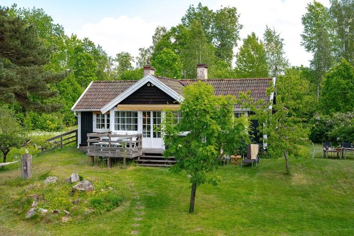 Tjurlångsgården 438, Tjurlången, Arboga kommun