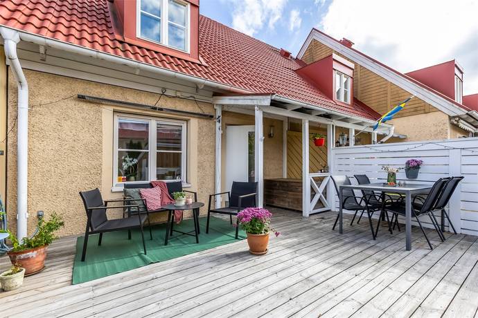 4 rum radhus på Björnspinnarvägen 85 Myrängen, Huddinge kommun - bild 1