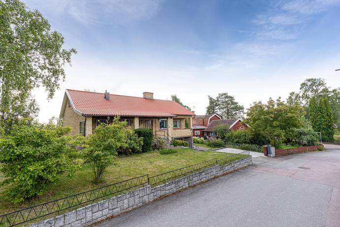 6 rum villa på Torpvägen 6A Skiljebo, Västerås kommun - bild 2