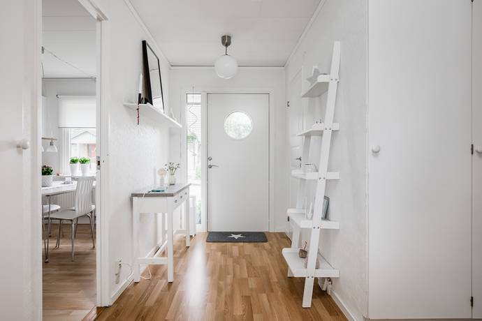 5 rum Villa på Smultronstigen 44 Norra Skogen Karlsborgs kommun - bild 9
