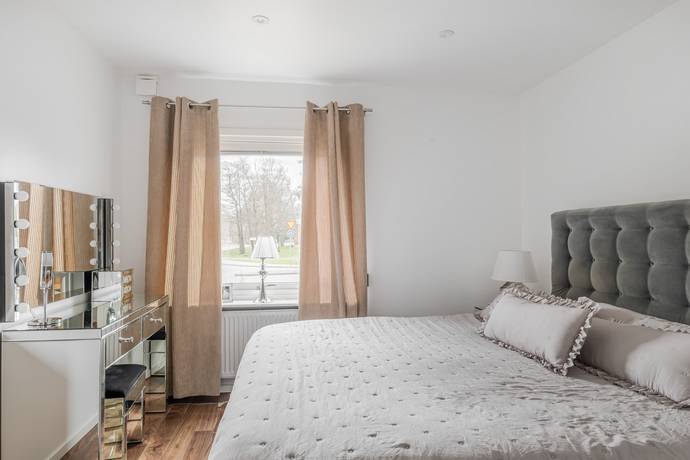 8 rum Villa på Albertsvägen 73B Trollhättan Trollhättans kommun - bild 20