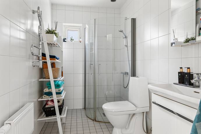 5 rum Lägenhet på VÄSTFJORDSGATAN 17 Kistahöjden Stockholms kommun - bild 13