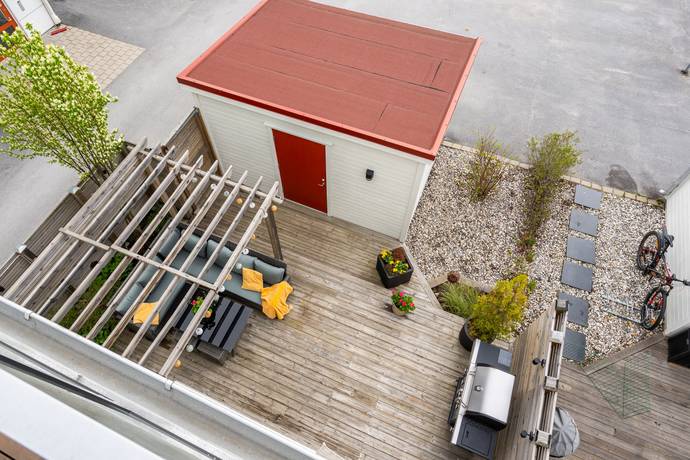 7 rum radhus på Sjöråvägen 89E Tomtebo/Nydalaviken, Umeå kommun - bild 1