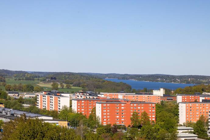 5 rum lägenhet på Skarpbrunnavägen 57, vån 7/7 Botkyrka - Eriksberg, Botkyrka kommun - bild 2
