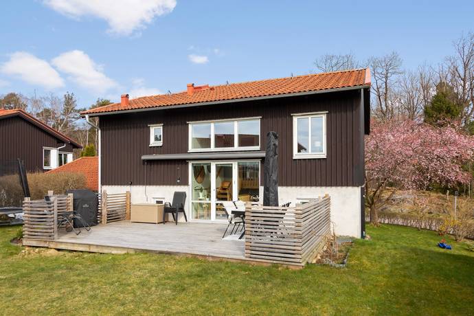 4 rum Villa på Åsamossevägen 4 Gunnilse Göteborgs kommun - bild 14