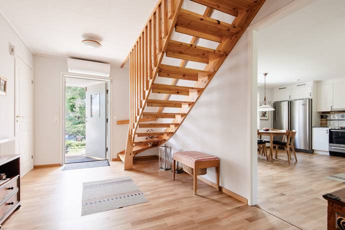 4 rum villa på Spjutvägen 12B Söra, Österåkers kommun - bild 2