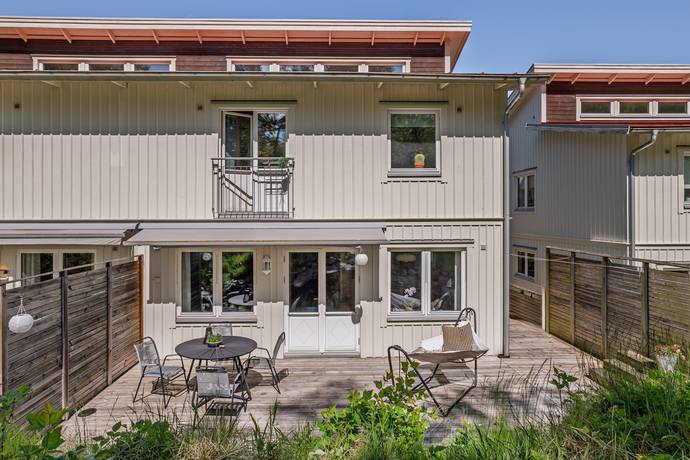 5 rum parhus på Nornornas väg 24 Trollhättan, Trollhättans kommun - bild 2