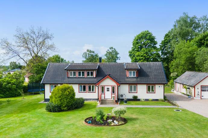 7 rum villa på Gamla Malavägen 5 Vankiva, Hässleholms kommun - bild 1