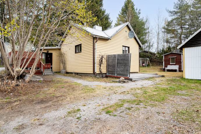 villa på Nya vägen 19 Nolby, Sundsvalls kommun - bild 2