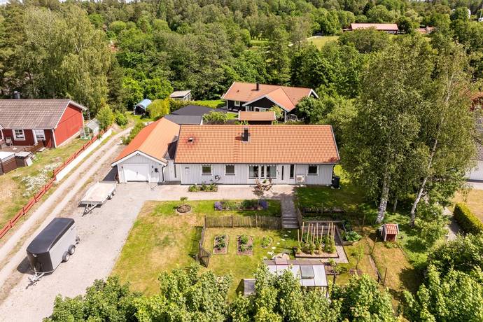 6 rum villa på Källdalsvägen 4A Alsike, Knivsta kommun - bild 1
