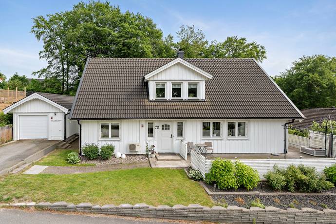 6 rum villa på Bromvägen 20 Rödeby, Karlskrona kommun - bild 1