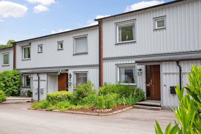 4 rum radhus på Mandolinvägen 52 Boxhult, Uddevalla kommun - bild 1