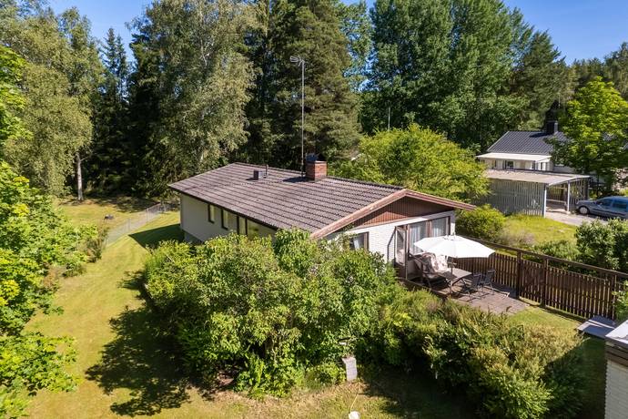 villa på Triangelvägen 6 Järna, Södertälje kommun - bild 3