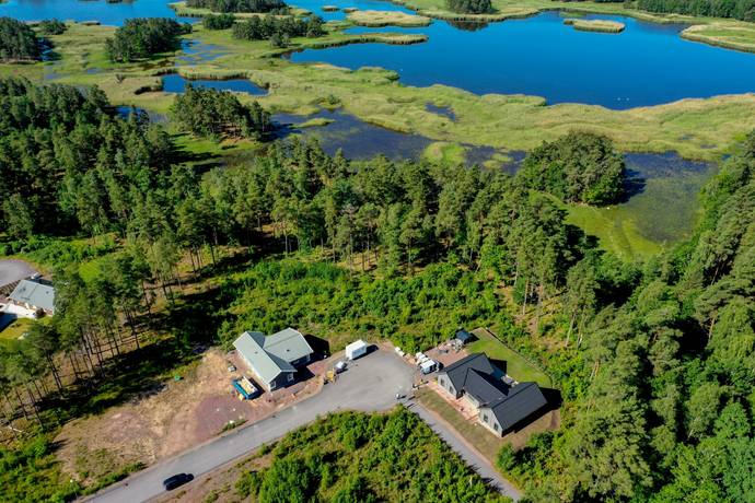 tomt på Sjöfågelvägen 26 Nynäs, Mönsterås kommun - bild 1
