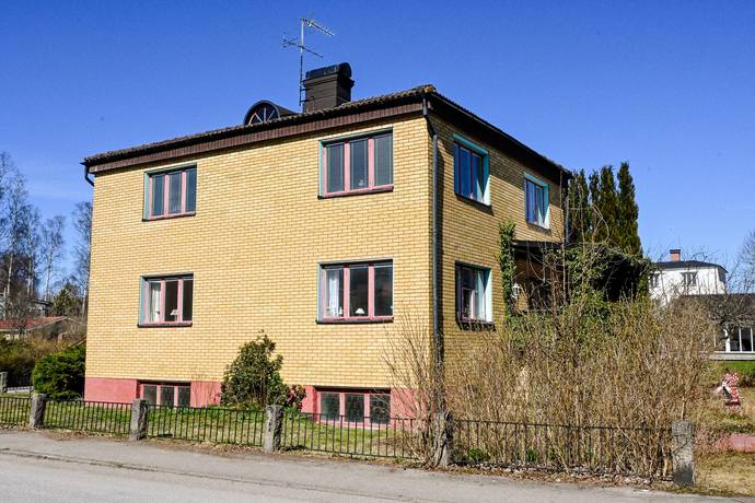 5 rum Villa på Järnvägsgatan 48 Emmaboda Emmaboda kommun - bild 2