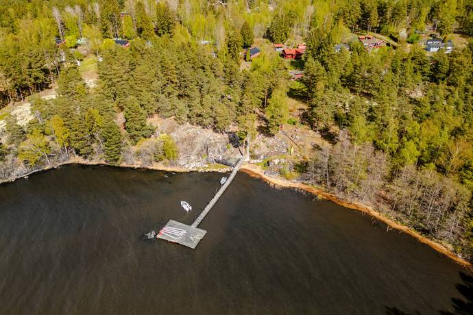 5 rum villa på Hofmans väg 5 Bryggholmen, Enköpings kommun - bild 1