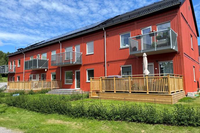 3 rum lägenhet på Russvägen 27B, markplan Lillhällom, Sundsvalls kommun - bild 1