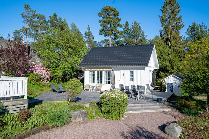 7 rum fritidshus på Saxarfjärdsvägen 9 Ljusterö-Kårnäs, Österåkers kommun - bild 4