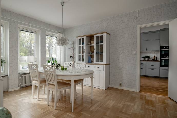 5 rum lägenhet på Humlegårdsgatan 4A Söderhamn, Söderhamns kommun - bild 2