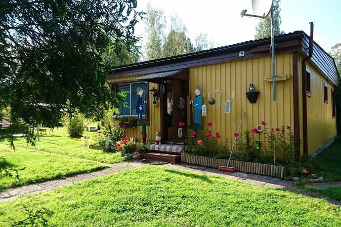 2 rum vinterbonat fritidshus på Grenvägen 5 Skinnskatteberg, Skinnskattebergs kommun - bild 1