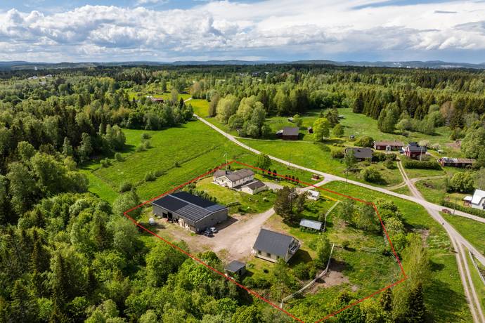 5 rum gård/skog på Släda 402 Alnö, Sundsvalls kommun - bild 1