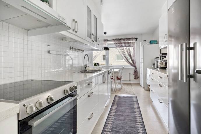 5 rum lägenhet på SUNNANBYPLAN 3, Vån 2/3 Spånga - Rinkeby, Stockholms kommun - bild 4