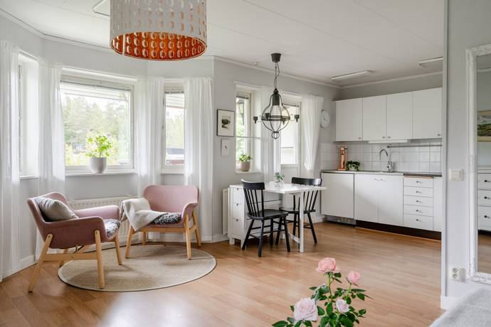 3 rum lägenhet på Sundins väg 5 JÄRLÅSA, Uppsala kommun - bild 1