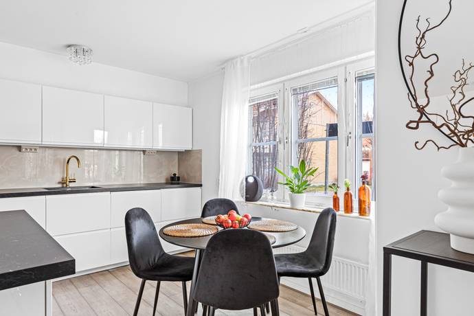 2 rum Lägenhet på Västgötaresan 42B Sävja Uppsala kommun - bild 11