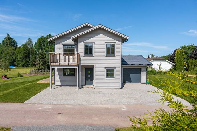 5 rum villa på Tågvägen 2A Kumla, Kumla kommun - bild 1