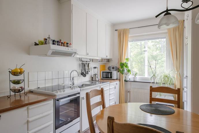 1 rum Lägenhet på Storgatan 29A, 1tr Huvudsta Solna kommun - bild 1