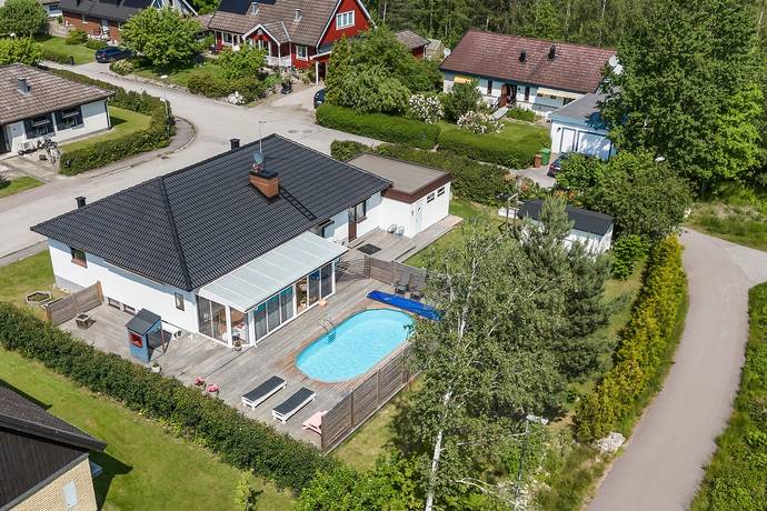 4 rum villa på Lundbyvägen 16 Brattberget, Arboga kommun - bild 1