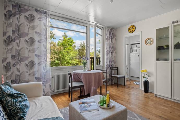 1 rum lägenhet på Olshammarsgatan 73 Hagsätra - Ormkärr, Stockholms kommun - bild 2