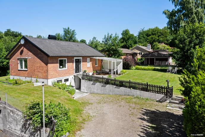 6 rum villa på Hasselliden 3 Örkelljunga, Örkelljunga kommun - bild 1
