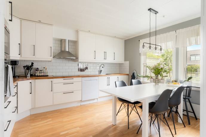 4 rum radhus på Lingonvägen 63 Peterslund, Oxelösunds kommun - bild 3