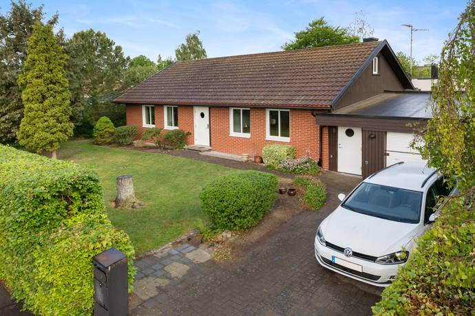 7 rum villa på Berguvsgatan 8 Lomma, Lomma kommun - bild 1