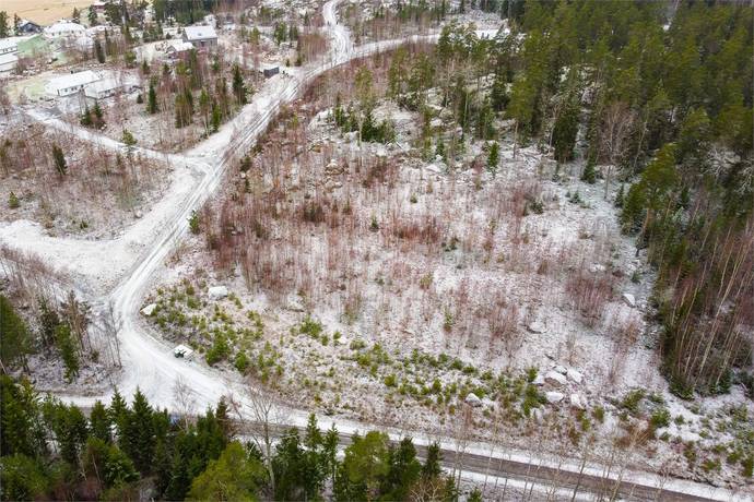 Tomt på Tomter Östra Sund Nora kommun - bild 8