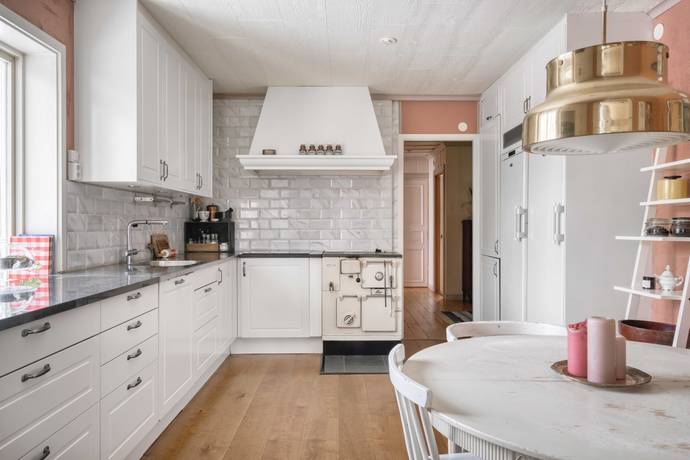 4 rum villa på Hallkved Lindvreta 481 Funbo, Uppsala kommun - bild 2