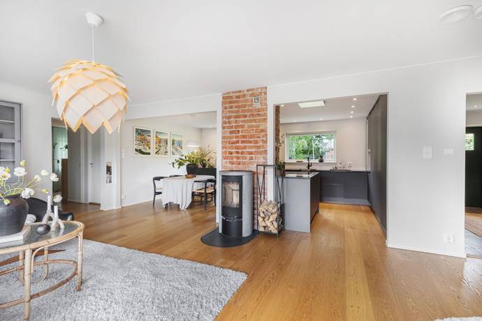 8 rum villa på Tallåsvägen 2 Sörgärdet, Strängnäs kommun - bild 4