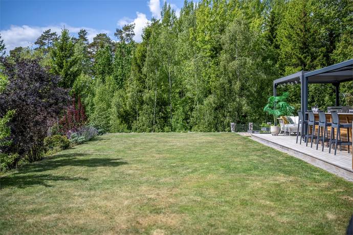 7 rum Villa på Kardborrevägen 3 Sorunda Nynäshamns kommun - bild 15