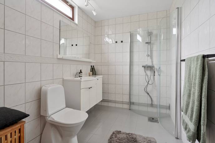 5 rum Radhus på Ljungvägen 93 Sjukyrkoberget Upplands Väsby kommun - bild 18