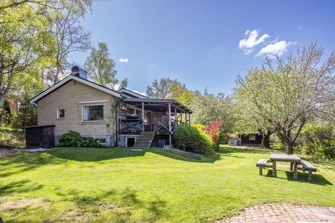 6 rum villa på Skyttens väg 74 Kungsängen, Upplands-Bro kommun - bild 1