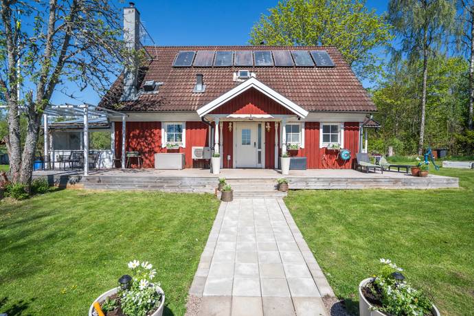 6 rum villa på Forsby 210 Björklinge, Uppsala kommun - bild 1