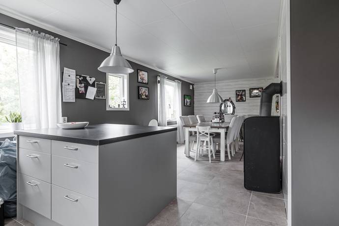4 rum Villa på Tjädervägen 22 Gamleby Västerviks kommun - bild 5