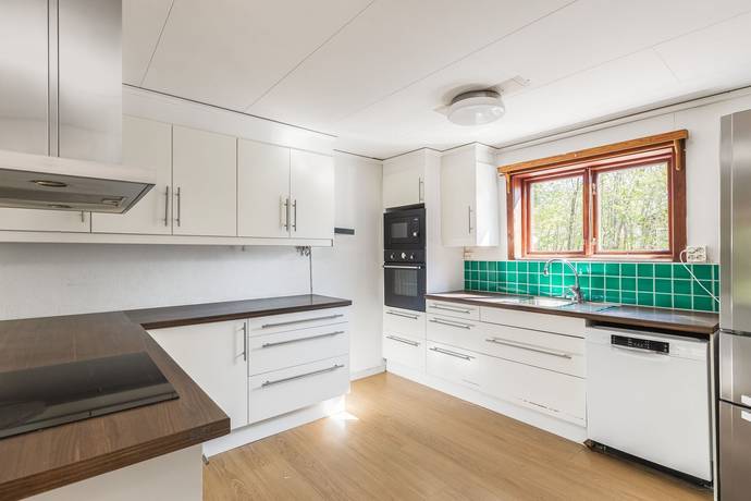 4 rum Vinterbonat fritidshus på Enuddsvägen 3 Husby Stallarholmen Strängnäs kommun - bild 9