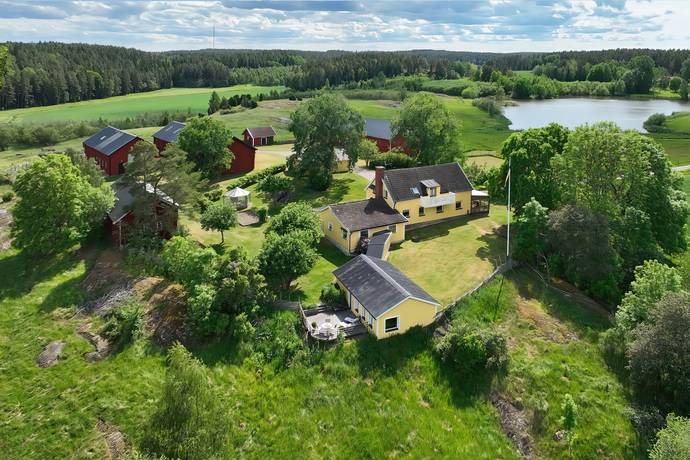 gård/skog på Ekeby Gård Södermanland, Nyköpings kommun - bild 1