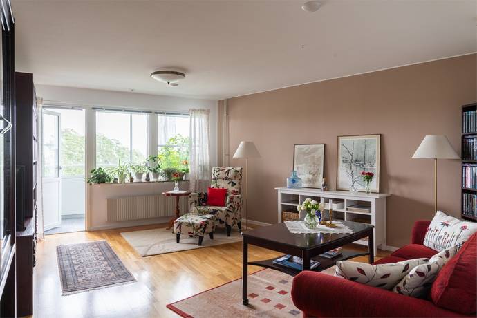 2 rum lägenhet på RÖNNOXELGATAN 8 LGH 1702 Råby, Västerås kommun - bild 1